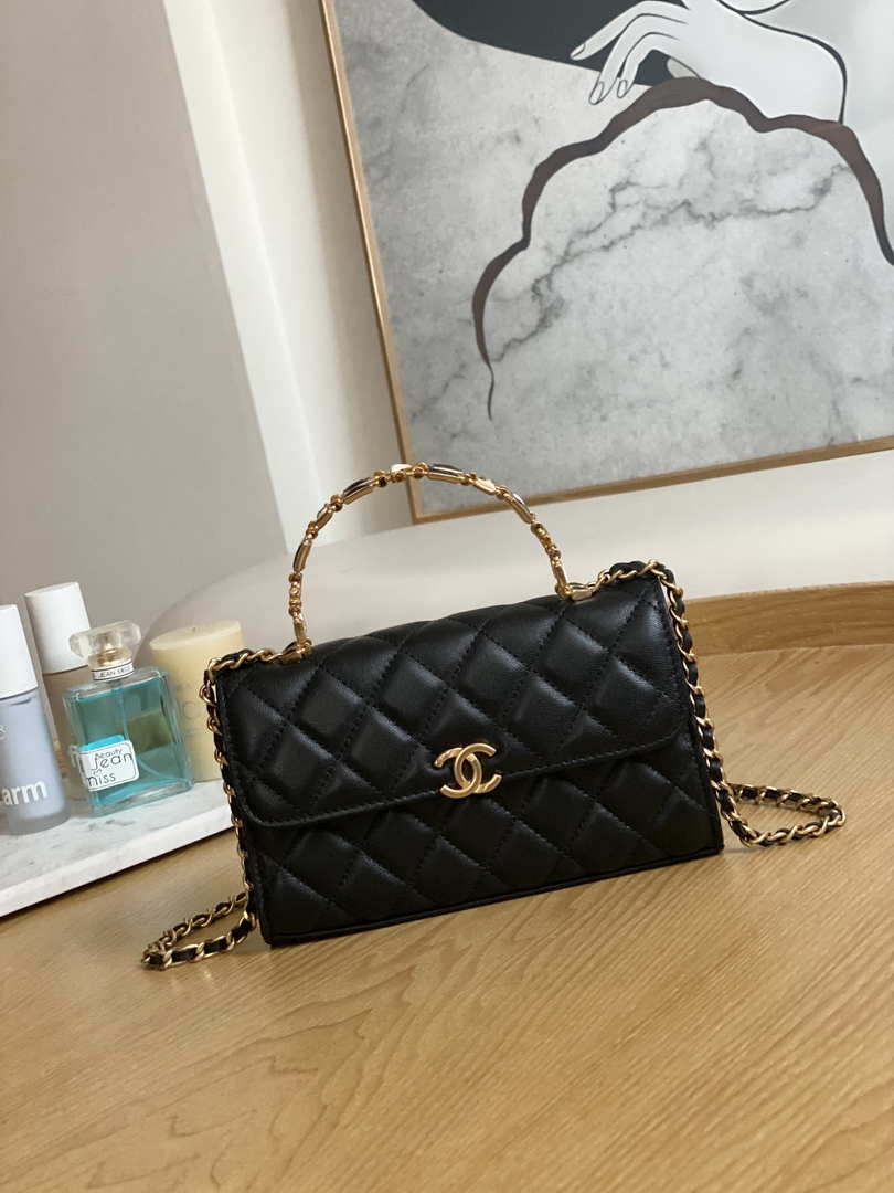 Chanel AP2946 Phone Holder Clutch with Chain Lambskin Black - Default Title - View 1