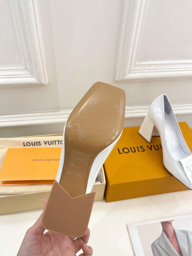 LV 1AB2KH Louis Vuitton Women's Shake Pumps L68249