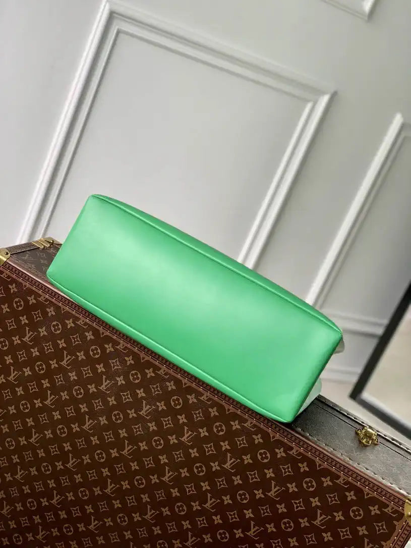 LV M24457 Louis Vuitton Shopper Tote MM Bag Grass Green