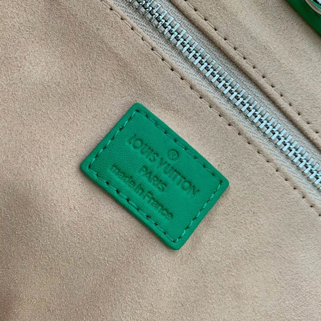 LV M24457 Louis Vuitton Shopper Tote MM Bag Grass Green