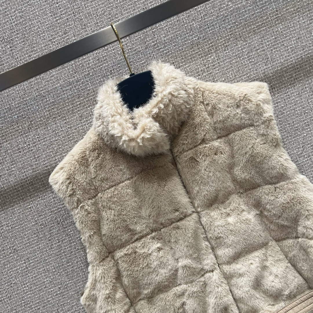Moncler Women Teddy Down Vest M66015