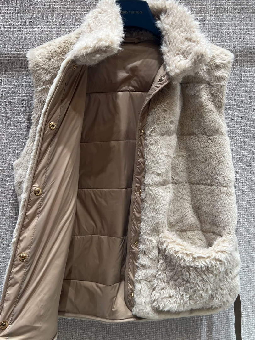 Moncler Women Teddy Down Vest M66015