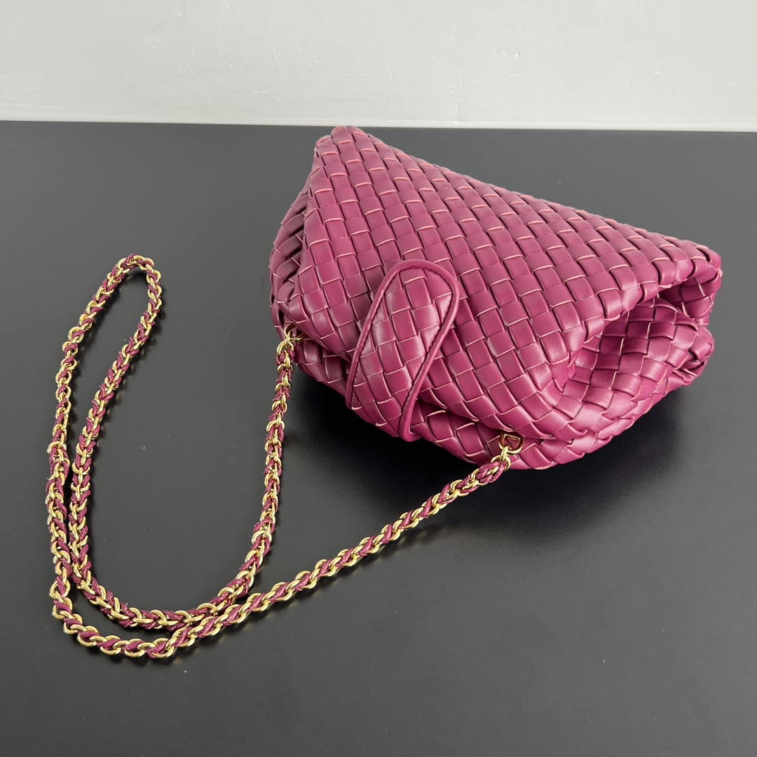 Bottega Veneta BV 804038  Small Lauren 1980 clutch Bag BV92037