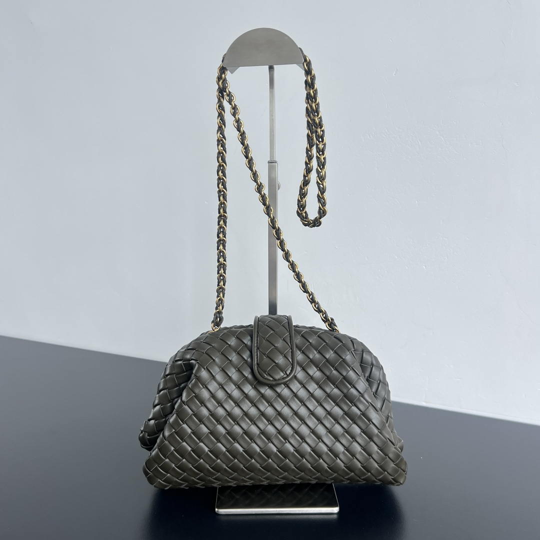Bottega Veneta BV 804038  Small Lauren 1980 clutch Bag BV92038