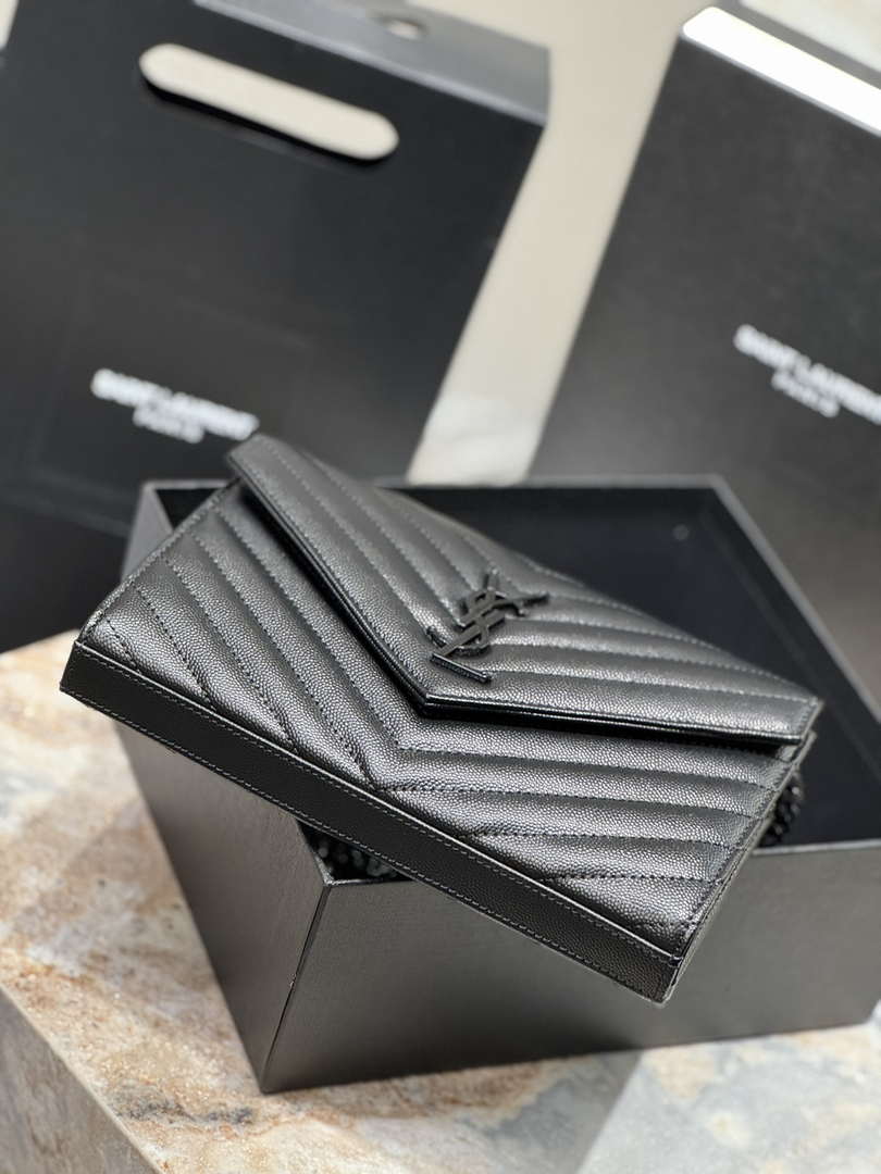 YSL 377828 Classic Cassandre chain wallet in grain de Poudre leather black Hareware