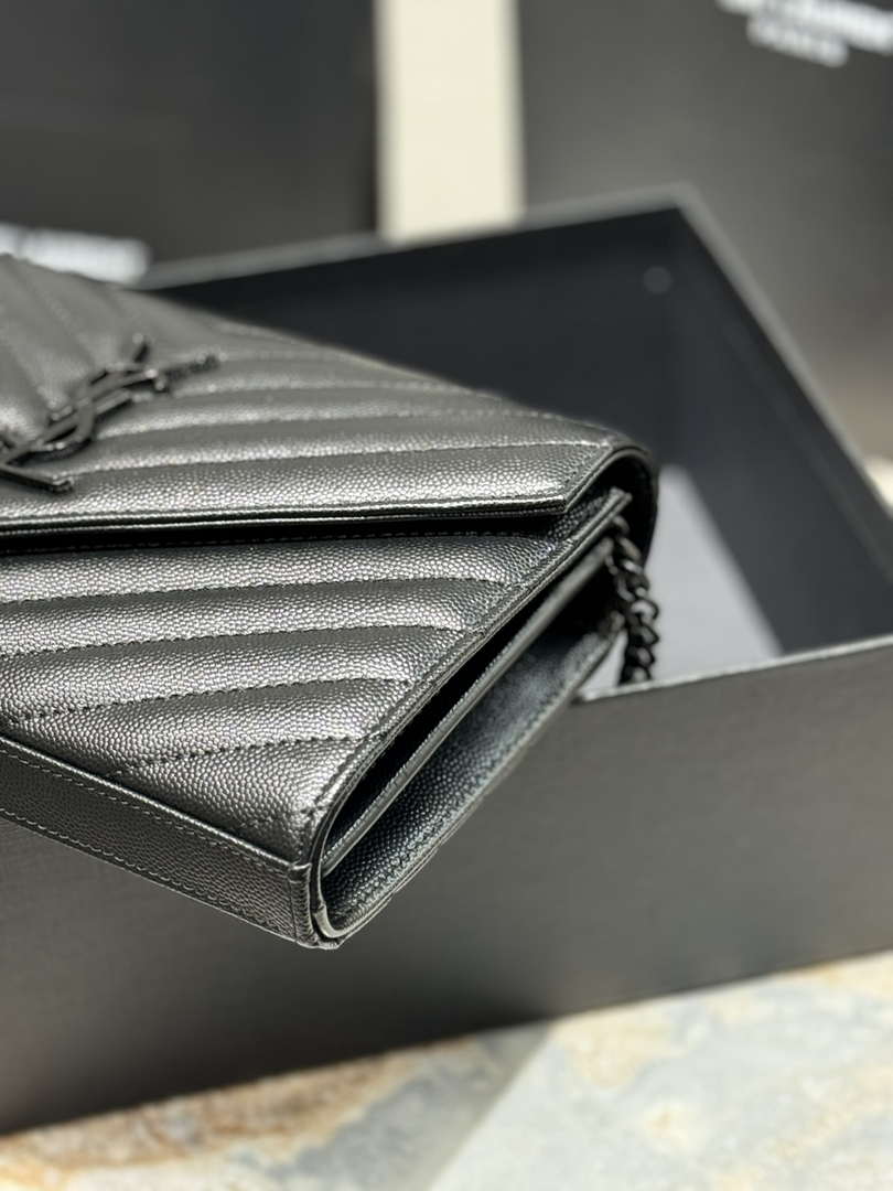YSL 377828 Classic Cassandre chain wallet in grain de Poudre leather black Hareware