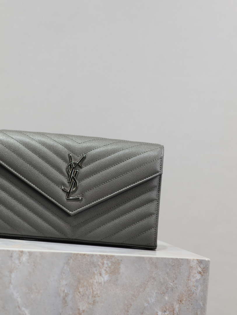YSL 377828 Classic Cassandre chain wallet in grain de Poudre leather Gray Silver