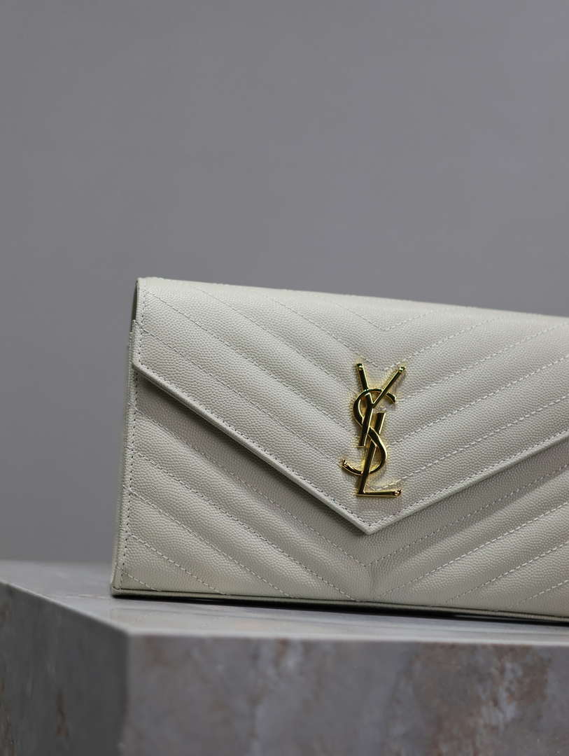 YSL 377828 Classic Cassandre chain wallet in grain de Poudre leather White Gold