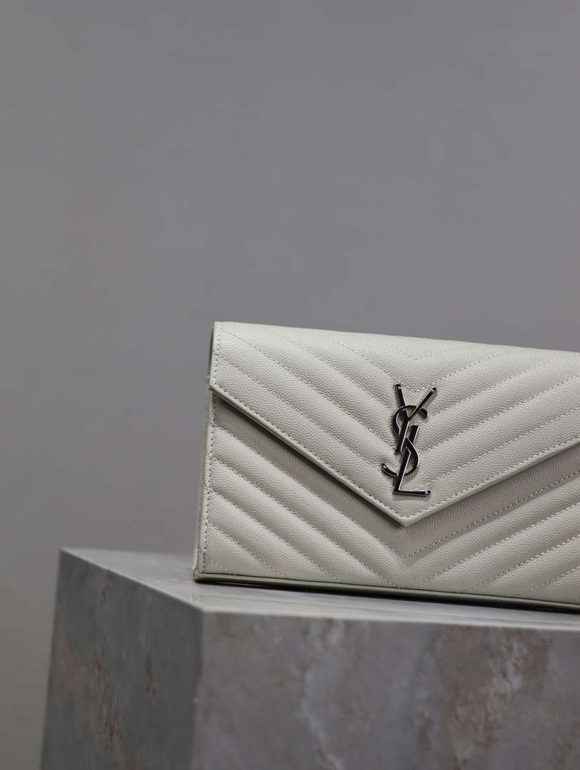 YSL 377828 Classic Cassandre chain wallet in grain de Poudre leather White Silver