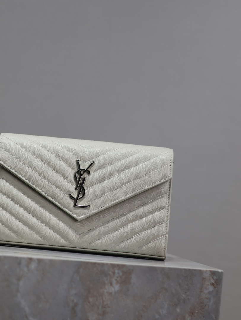 YSL 377828 Classic Cassandre chain wallet in grain de Poudre leather White Silver