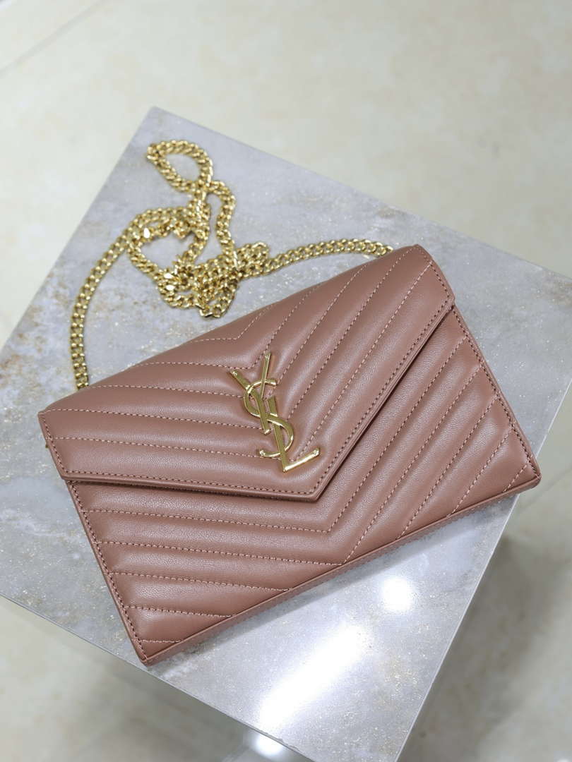 YSL 377828 Classic Cassandre chain wallet in Lambskin Nude