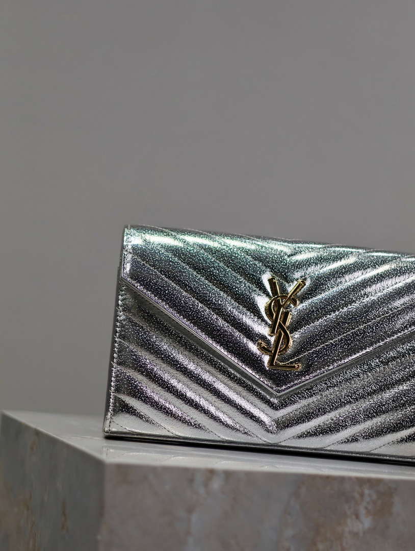 YSL 377828 Classic Cassandre chain wallet in Lambskin Silver