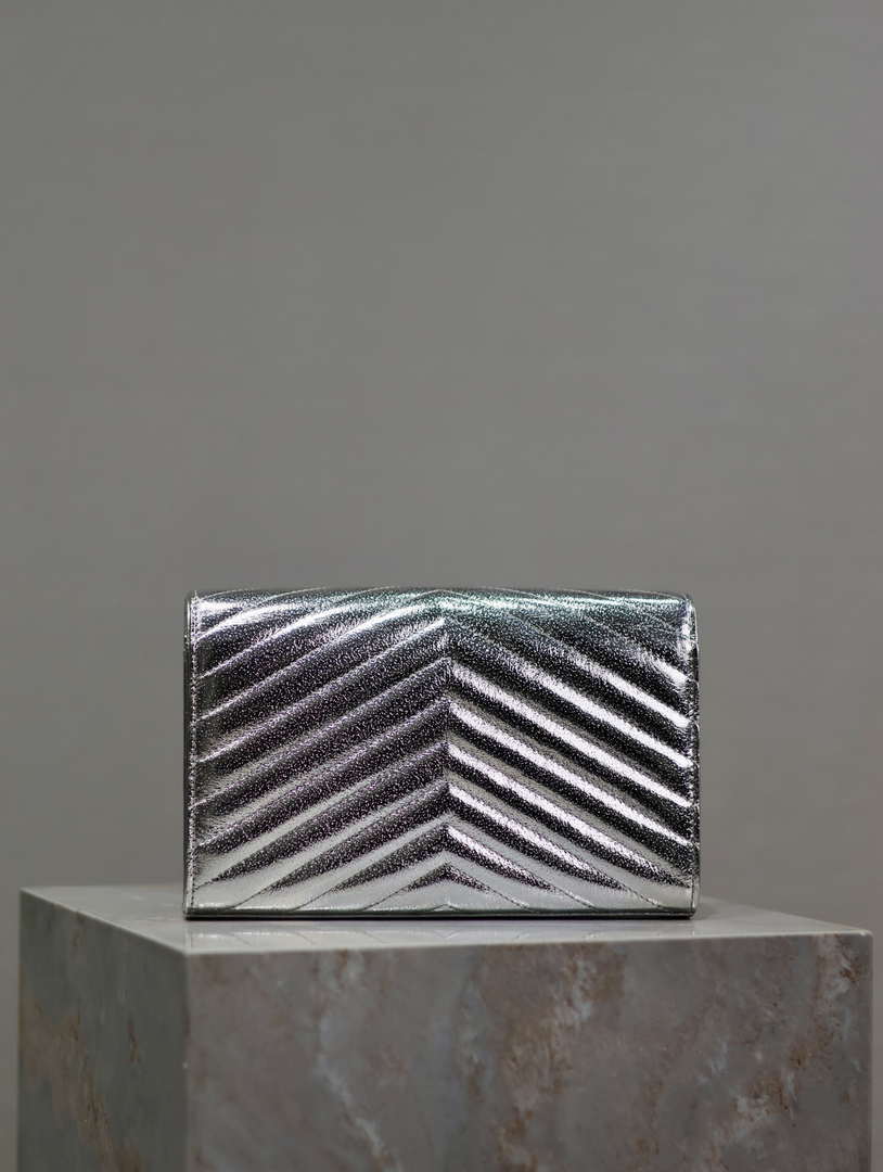 YSL 377828 Classic Cassandre chain wallet in Lambskin Silver