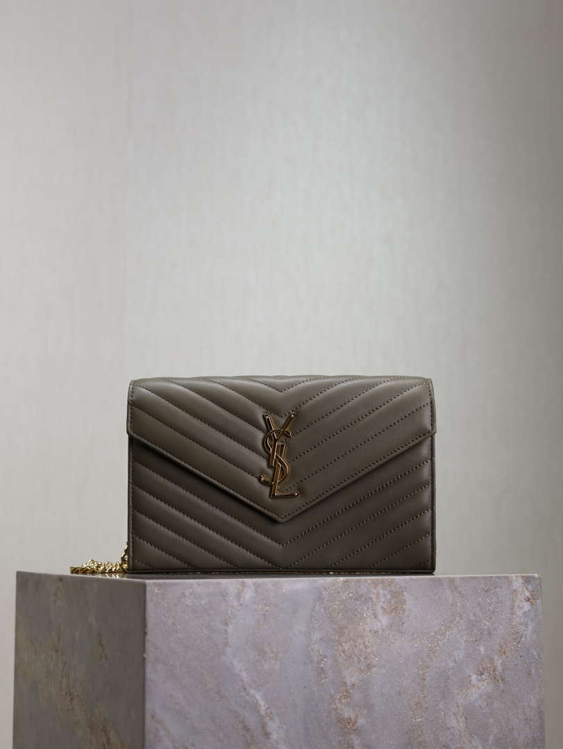 YSL 377828 Classic Cassandre chain wallet in Lambskin Green - Default Title - View 1
