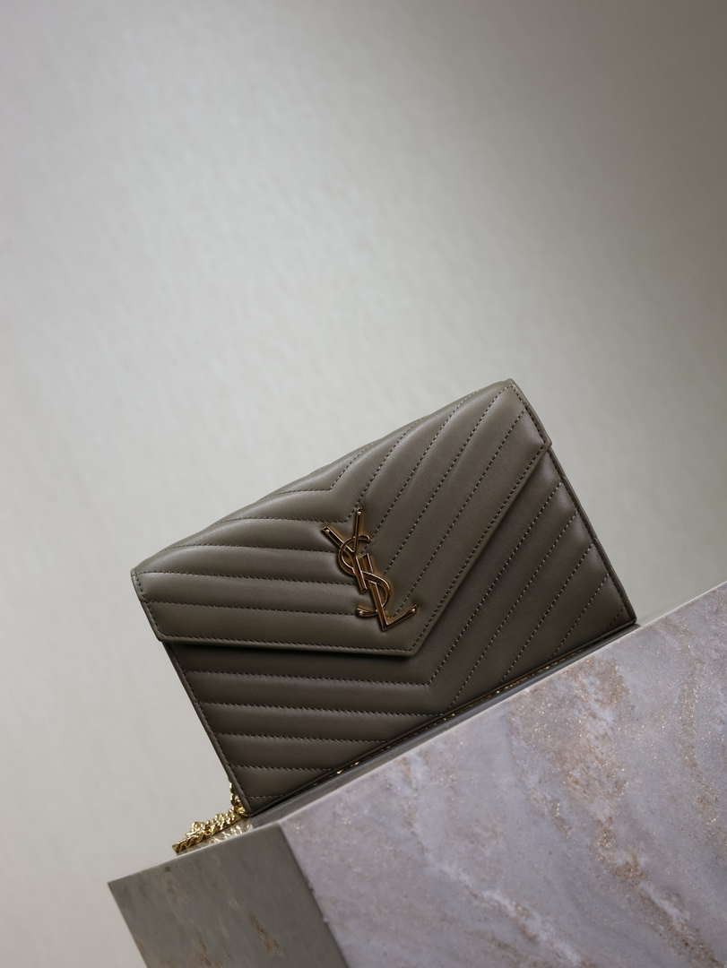 YSL 377828 Classic Cassandre chain wallet in Lambskin Green
