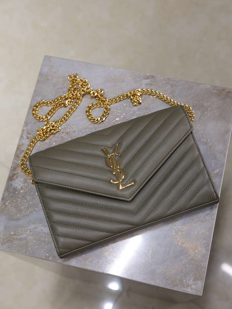YSL 377828 Classic Cassandre chain wallet in Lambskin Green