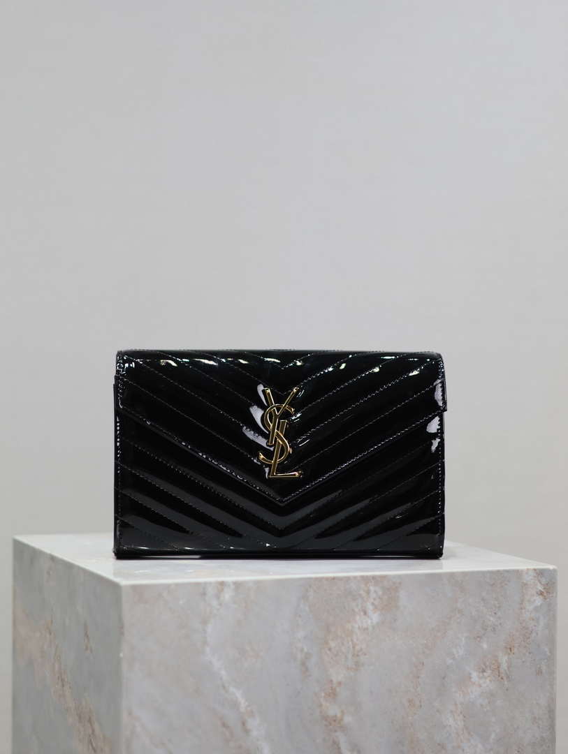YSL 377828 Classic Cassandre chain wallet in Patent leather Black