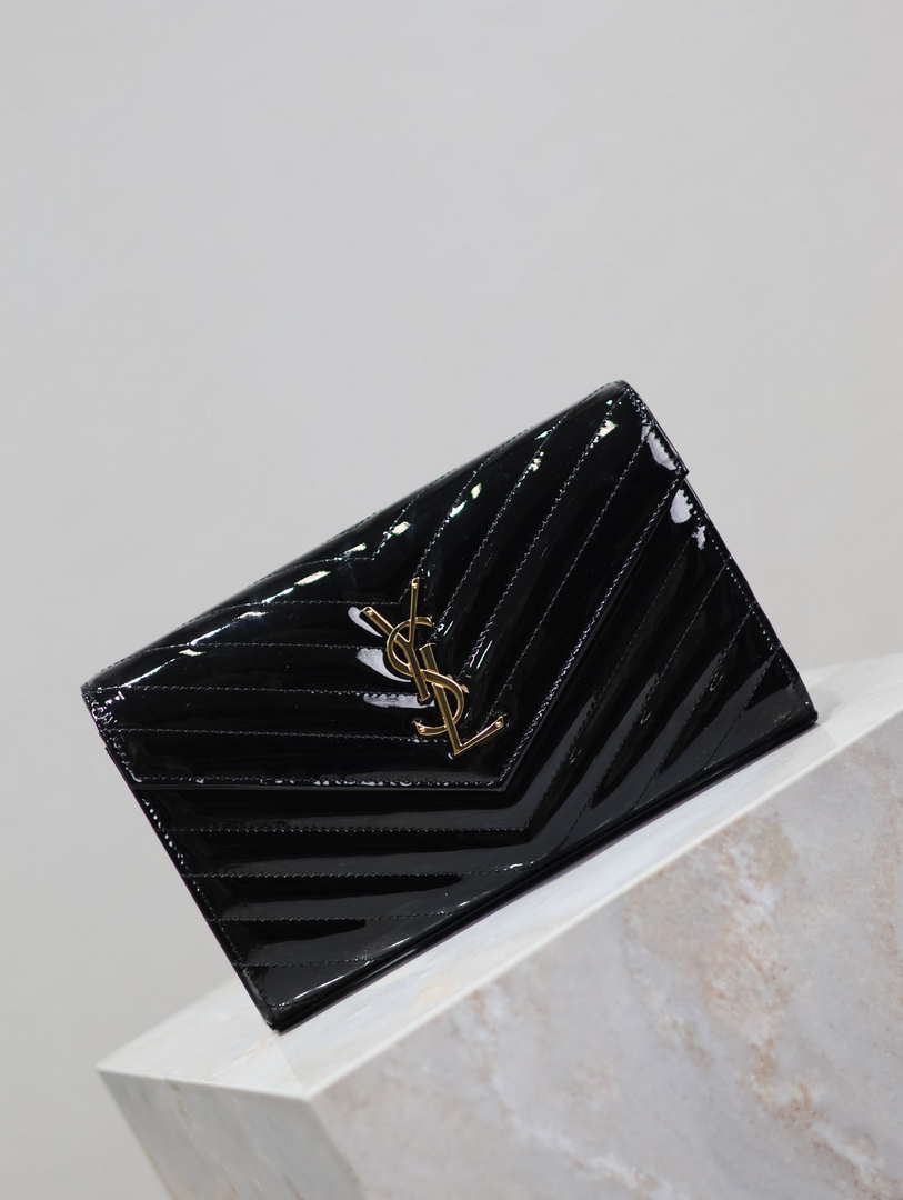 YSL 377828 Classic Cassandre chain wallet in Patent leather Black