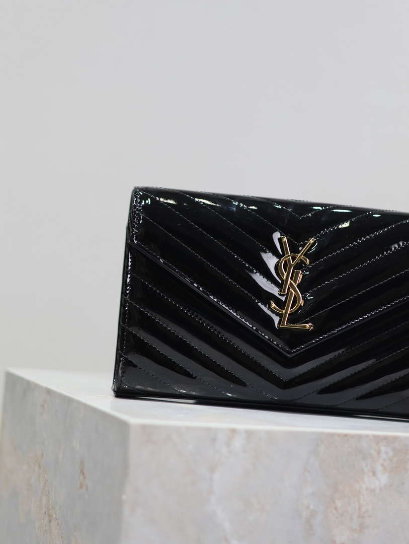 YSL 377828 Classic Cassandre chain wallet in Patent leather Black