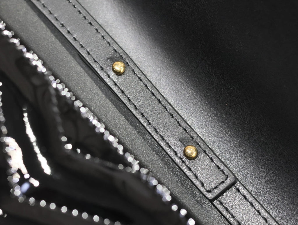 YSL 377828 Classic Cassandre chain wallet in Patent leather Black