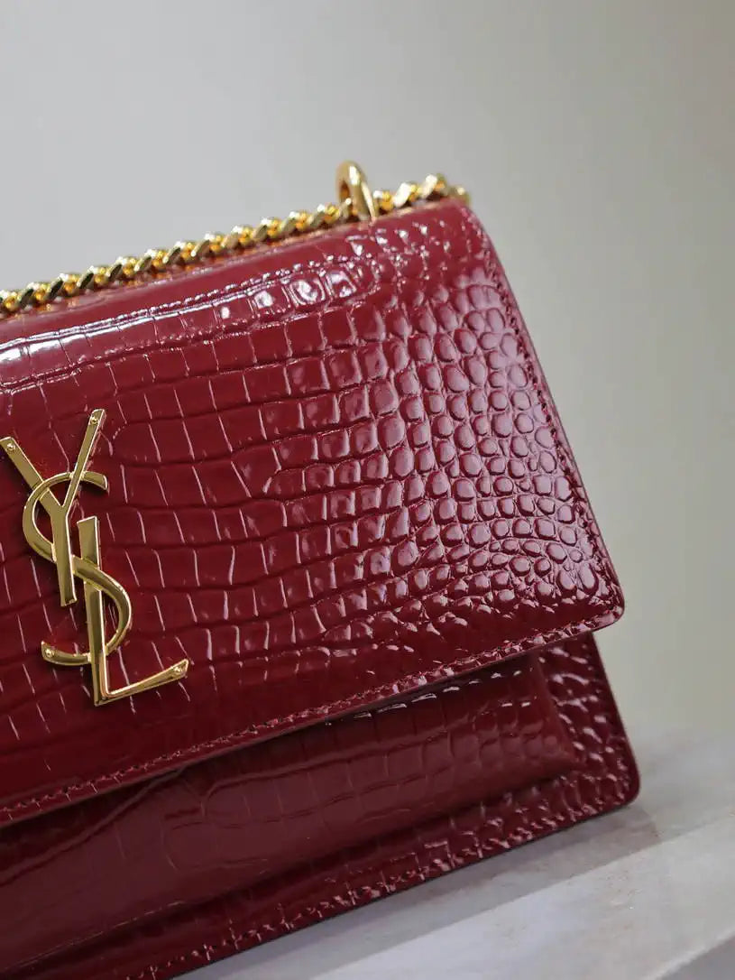 YSL 442906 SUNSET MEDIUM IN Red crocodile leather