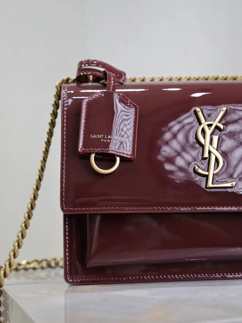 YSL 442906 SUNSET MEDIUM IN Patent LEATHER Wine Red