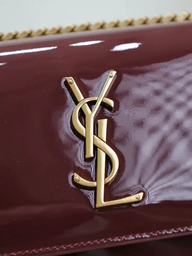 YSL 442906 SUNSET MEDIUM IN Patent LEATHER Wine Red