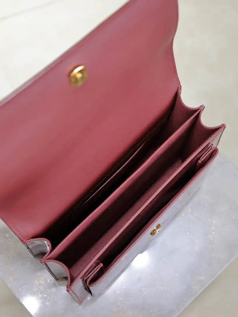 YSL 442906 SUNSET MEDIUM IN Patent LEATHER Wine Red