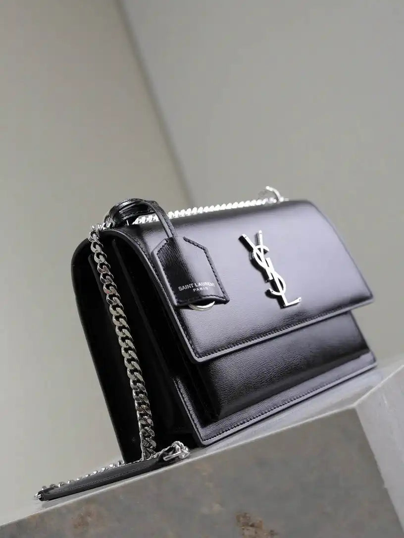 YSL 442906 SUNSET MEDIUM IN SMOOTH LEATHER Black Silver