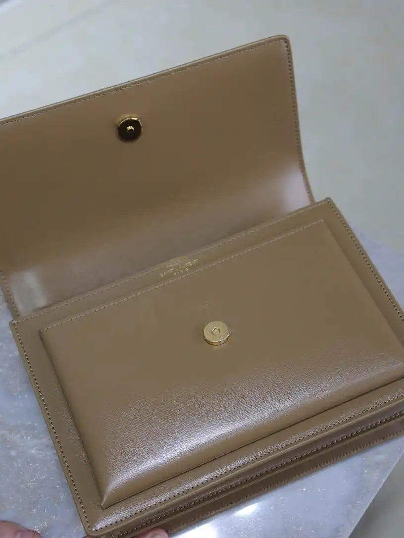 YSL 442906 SUNSET MEDIUM IN  SMOOTH LEATHER Milk tea