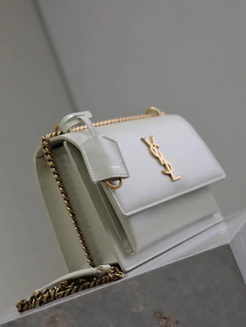 YSL 442906 SUNSET MEDIUM IN  SMOOTH LEATHER White