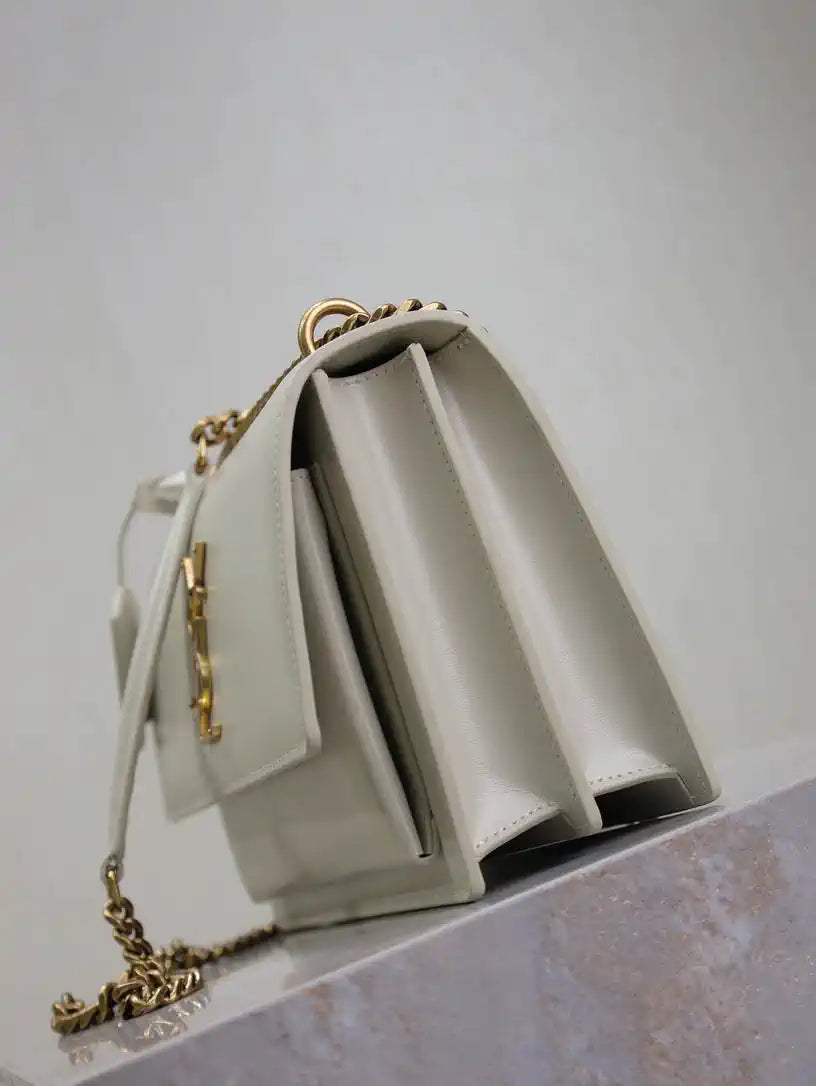 YSL 442906 SUNSET MEDIUM IN  SMOOTH LEATHER White