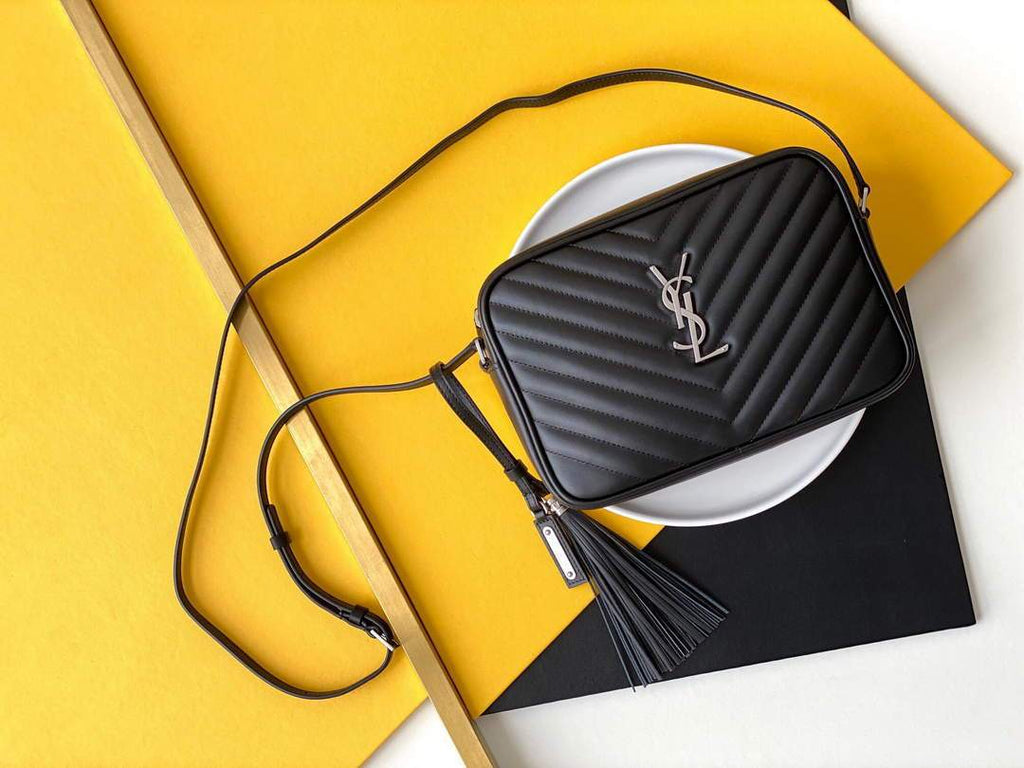 YSL 520534 Lou Camera Bag In Matelassé Leather Black Silver buckle