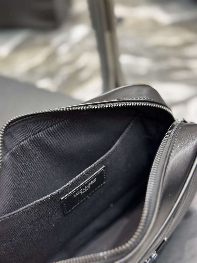 YSL 520534 Lou Camera Bag In Matelass¨¦ Leather Black with Black Logo