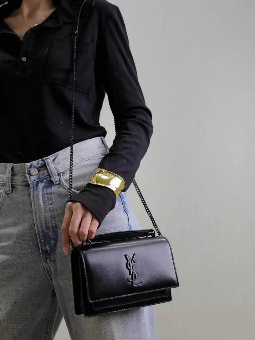 YSL 533026 Sunset chain wallet in smooth leather Black