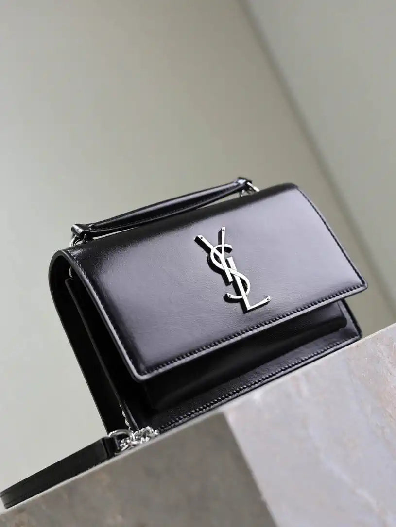 YSL 533026 Sunset chain wallet in smooth leather Black