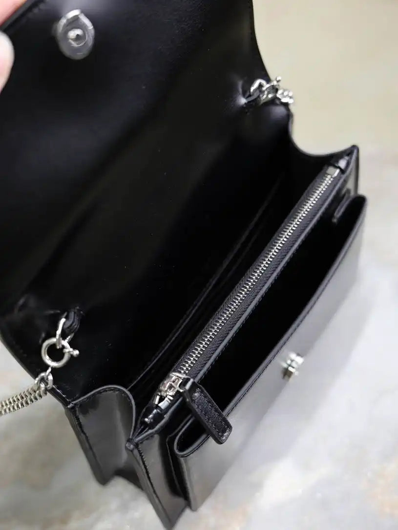 YSL 533026 Sunset chain wallet in smooth leather Black