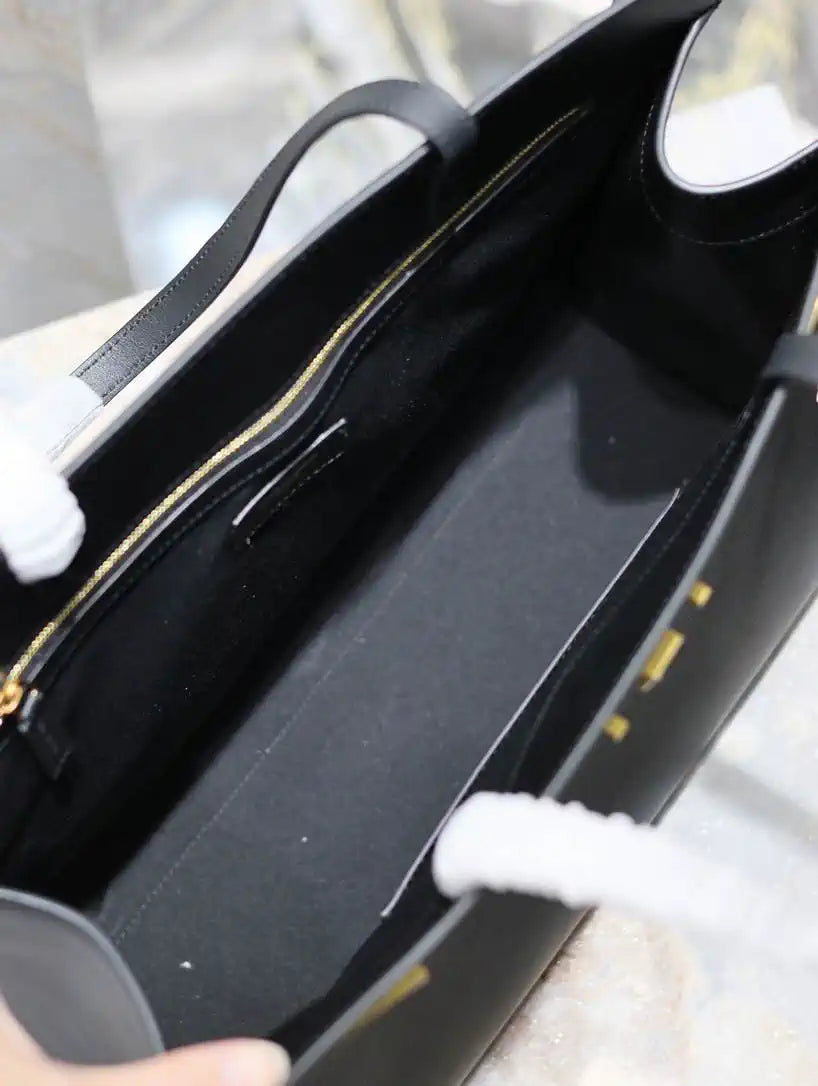 YSL 553745 XL MANHATTAN in BOX SAINT LAURENT Black