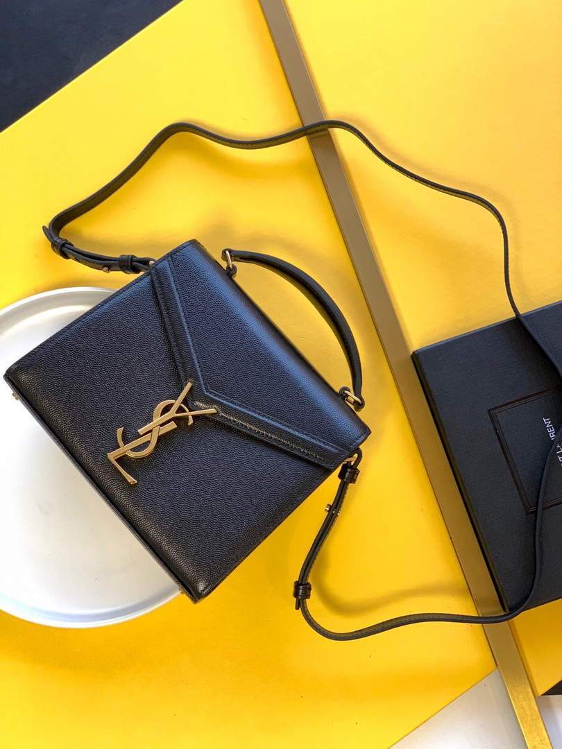 YSL 578000 Cassandra Top Handle Medium Bag In Grain De Poudre Embossed Leather Black
