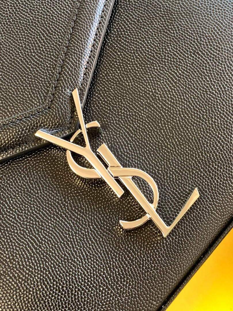 YSL 578000 Cassandra Top Handle Medium Bag In Grain De Poudre Embossed Leather Black Silver buckle