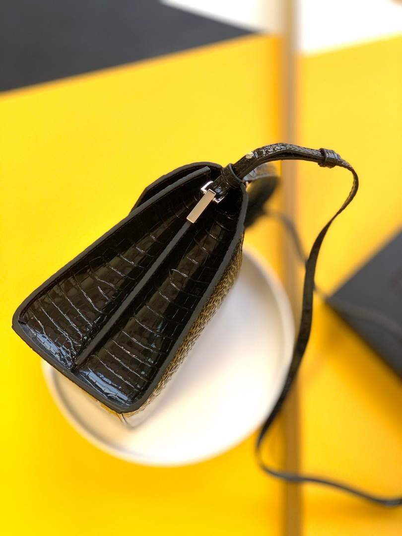 YSL 578000 Crocodile Embossed Shiny Leather Bag Black Silver buckle