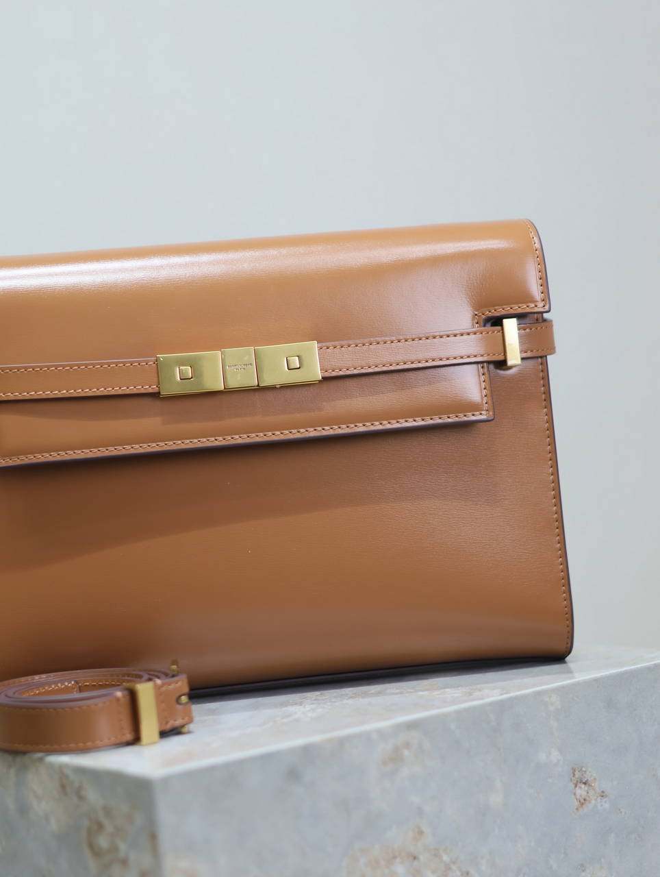YSL 579271  Manhattan In Box Saint Laurent calfskin Brown