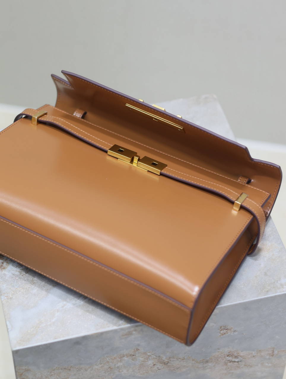 YSL 579271  Manhattan In Box Saint Laurent calfskin Brown