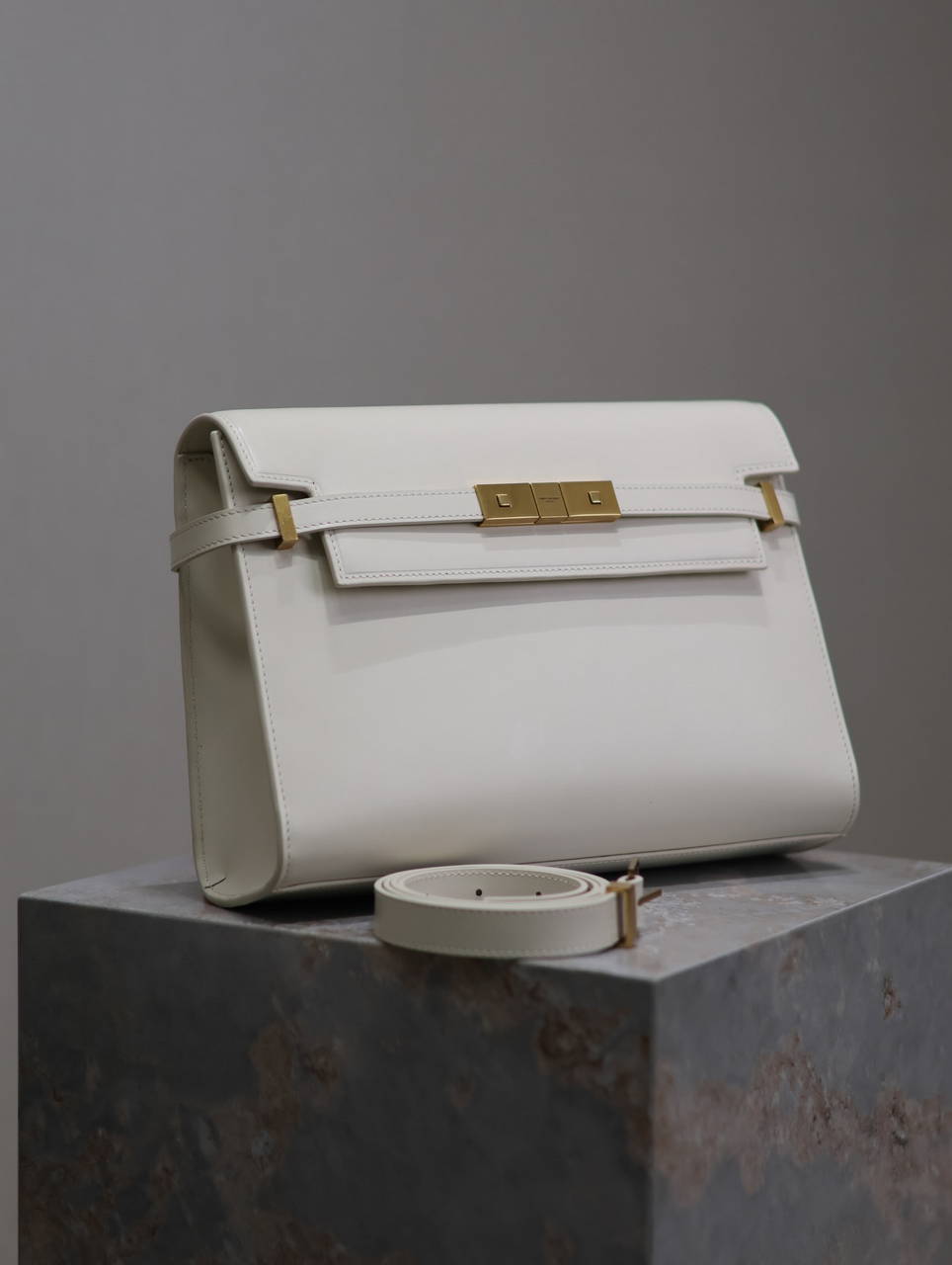 YSL 579271  Manhattan In Box Saint Laurent calfskin White