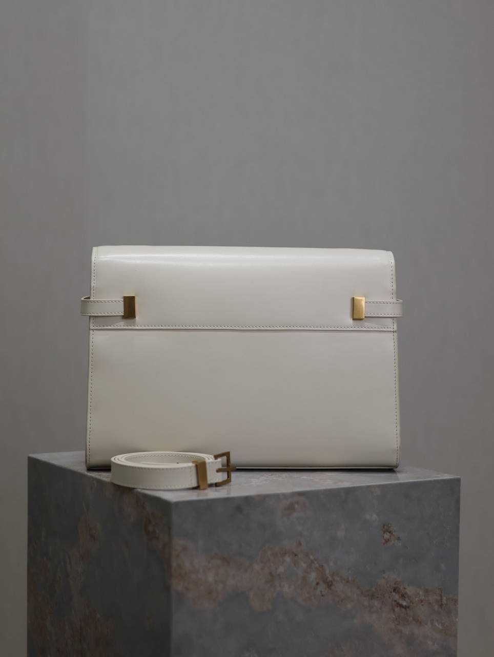 YSL 579271  Manhattan In Box Saint Laurent calfskin White
