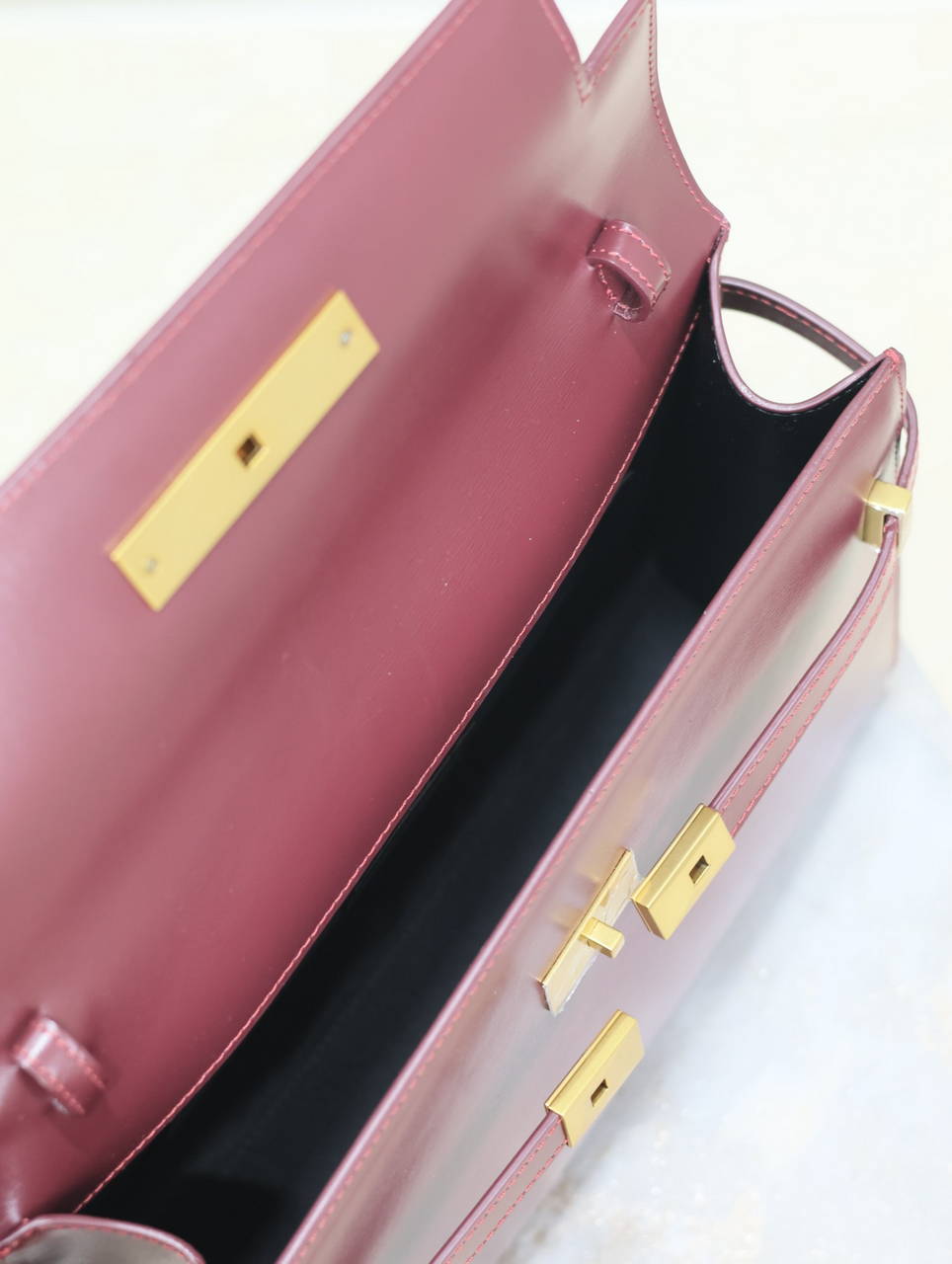 YSL 579271  Manhattan In Box Saint Laurent calfskin Wine Red