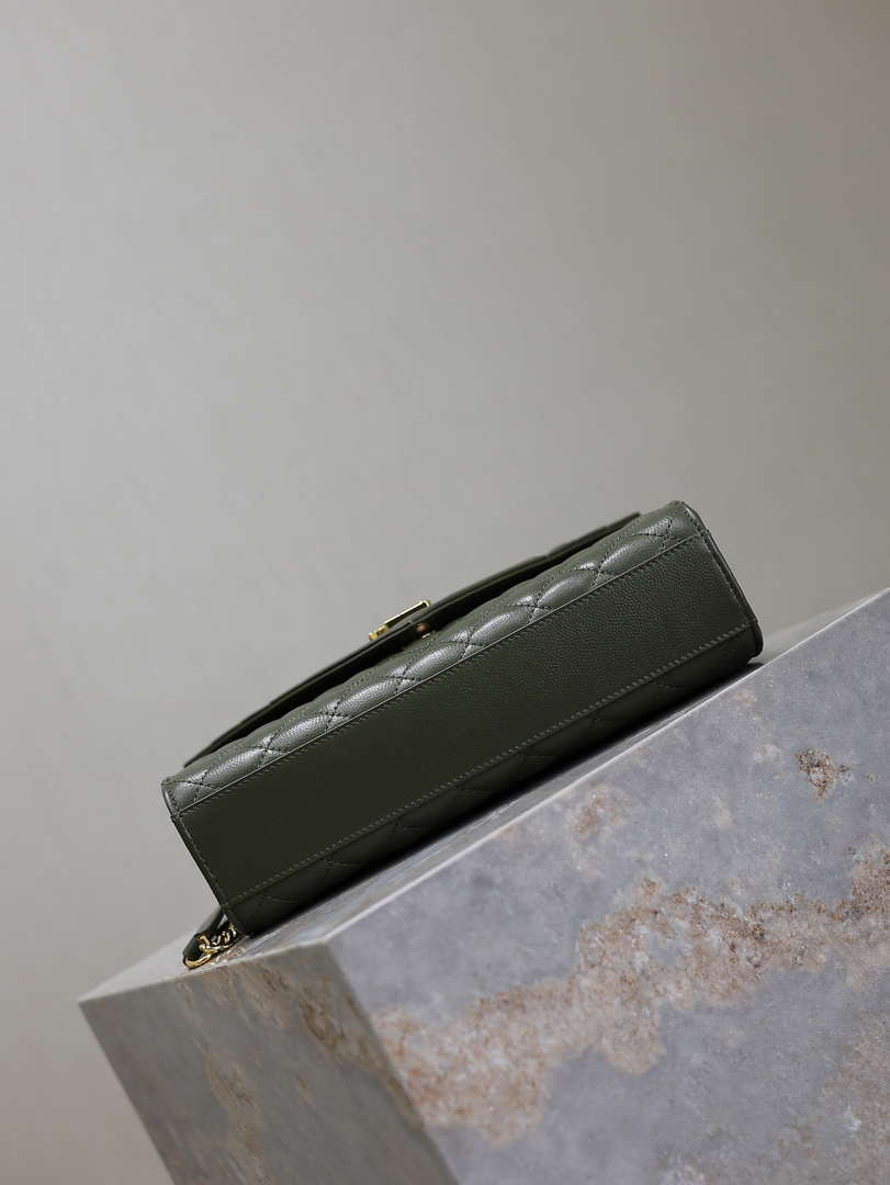 YSL 600185 Envelope Meduim In Quilted Grain De Poudre Embossed Leather Dark Green