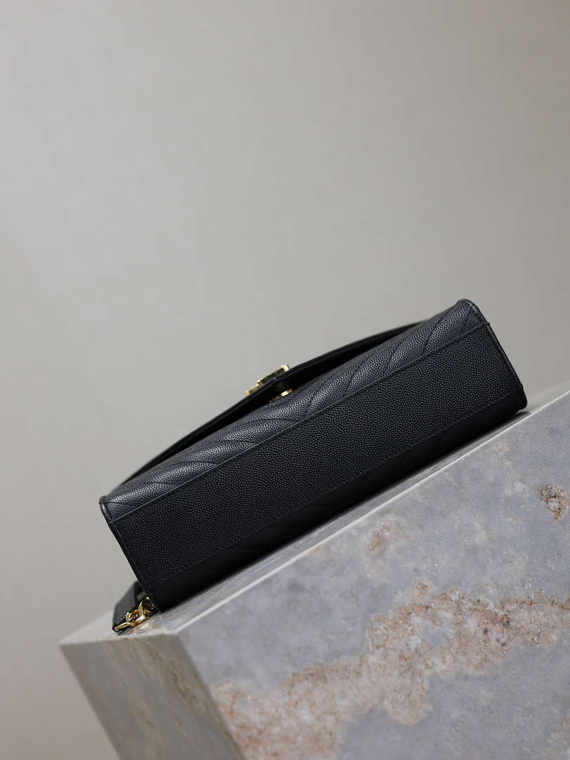 YSL 600185 Envelope Meduim In Quilted Grain De Poudre Embossed Leather V Gird Black