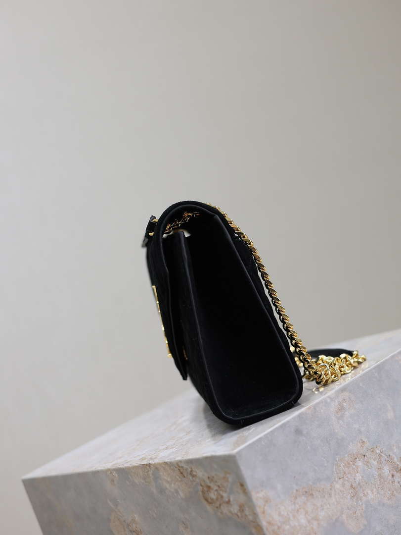 YSL 600185 Envelope Meduim In Black Suede Leather