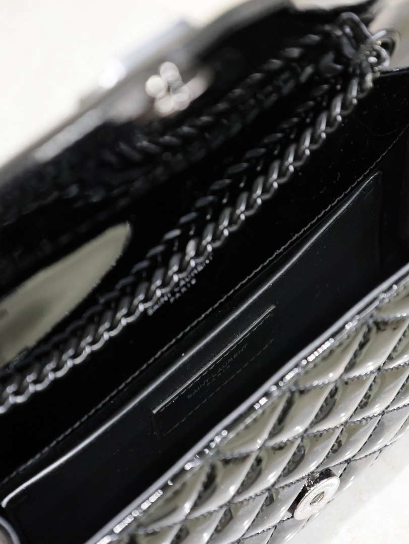 YSL 600195 Envelope Small In Quilted Black Patent leather with black buckle